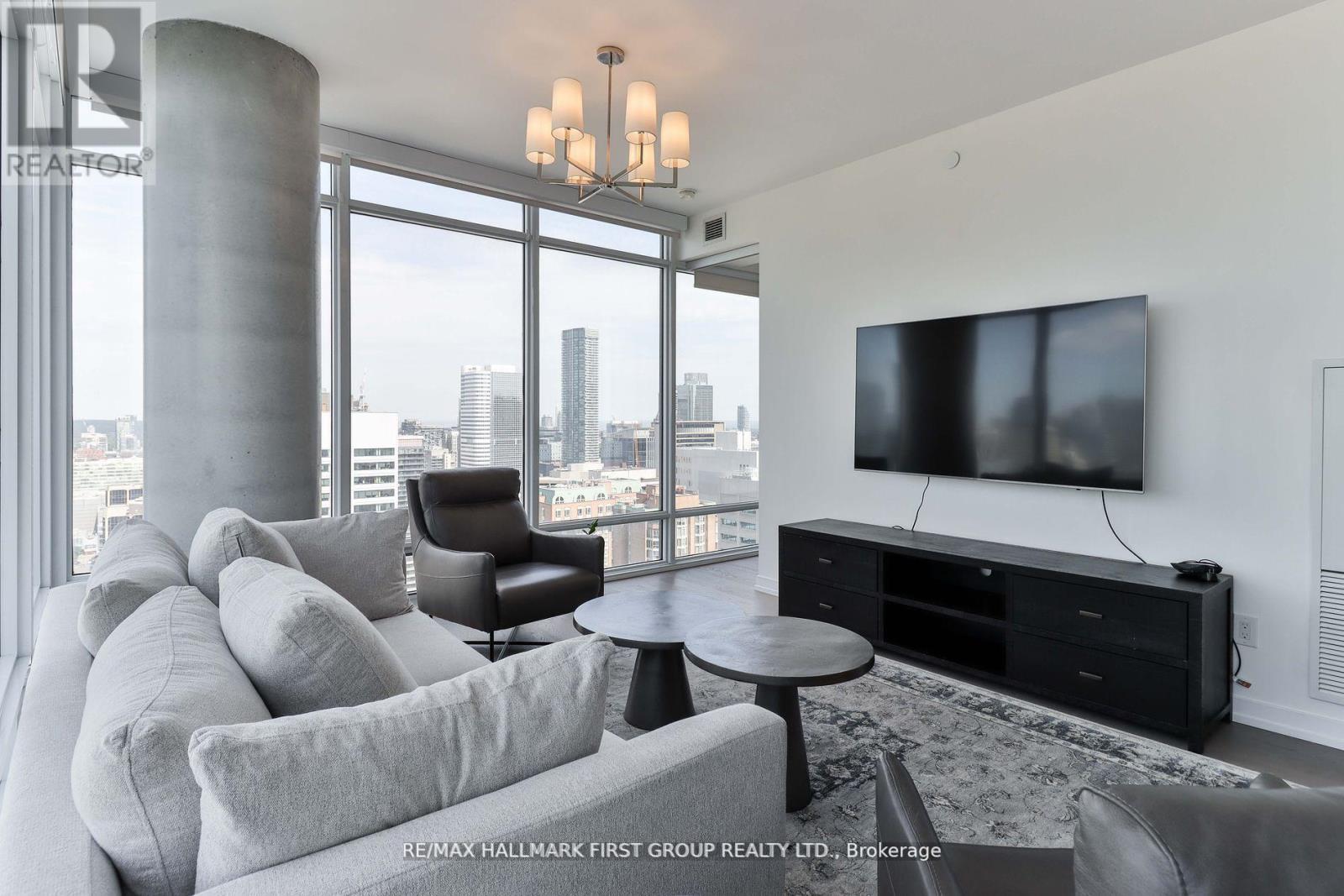 2402 - 488 University Avenue, Toronto, Ontario  M5G 0C1 - Photo 13 - C12574404