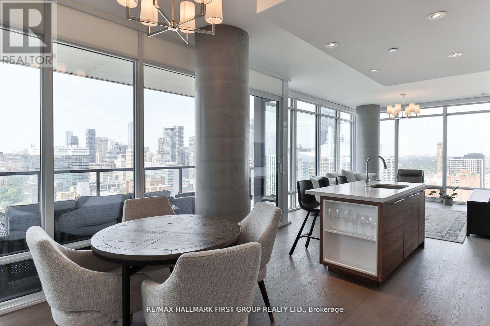 2402 - 488 University Avenue, Toronto, Ontario  M5G 0C1 - Photo 16 - C12574404