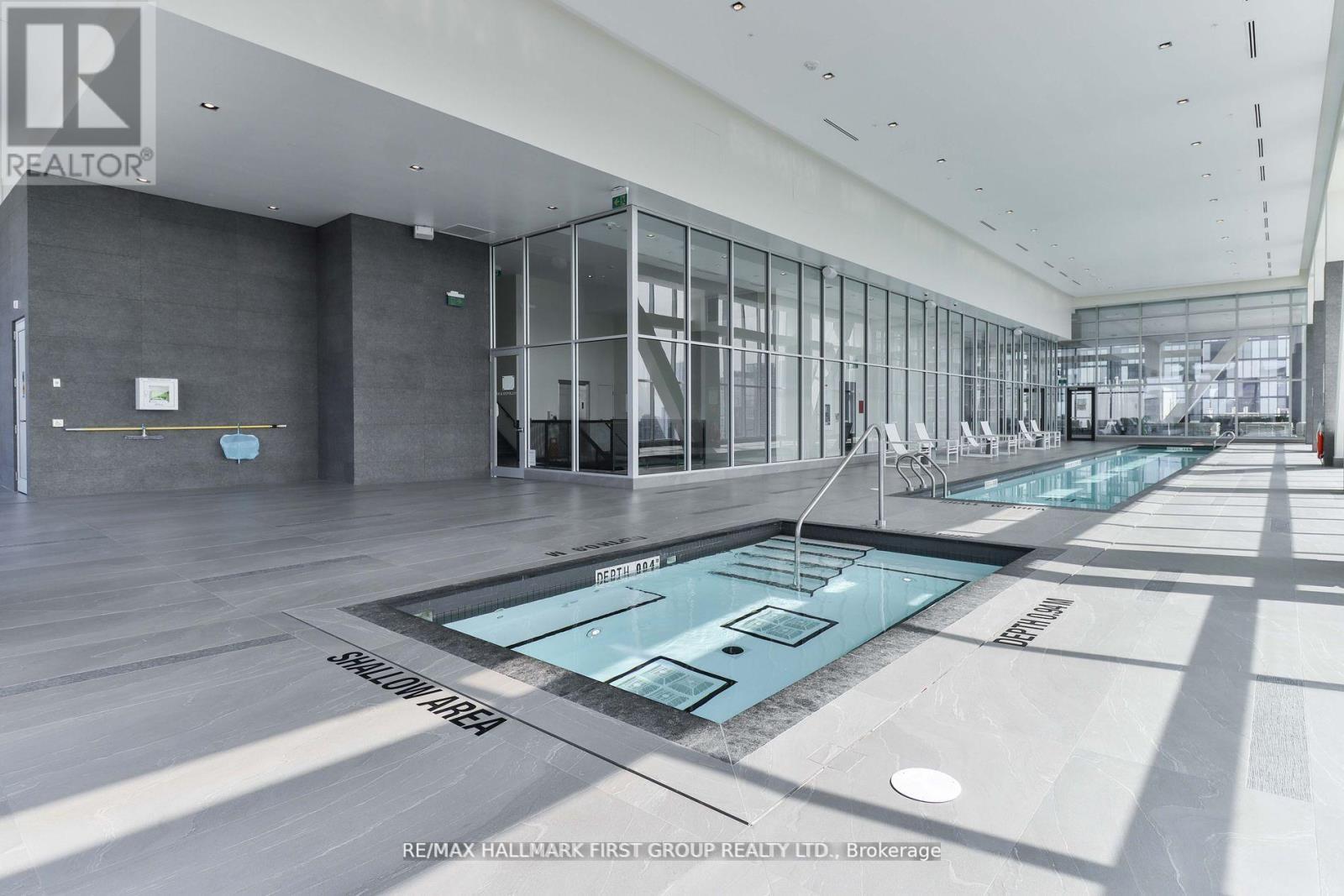 2402 - 488 University Avenue, Toronto, Ontario  M5G 0C1 - Photo 26 - C12574404