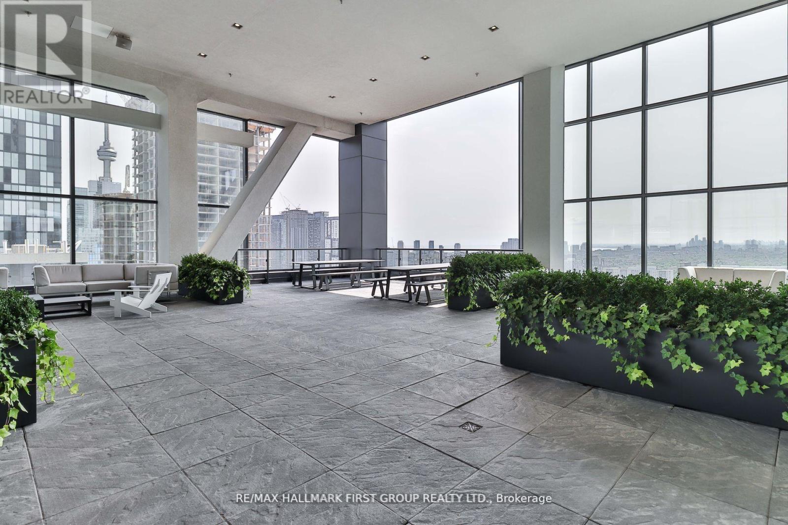 2402 - 488 University Avenue, Toronto, Ontario  M5G 0C1 - Photo 28 - C12574404