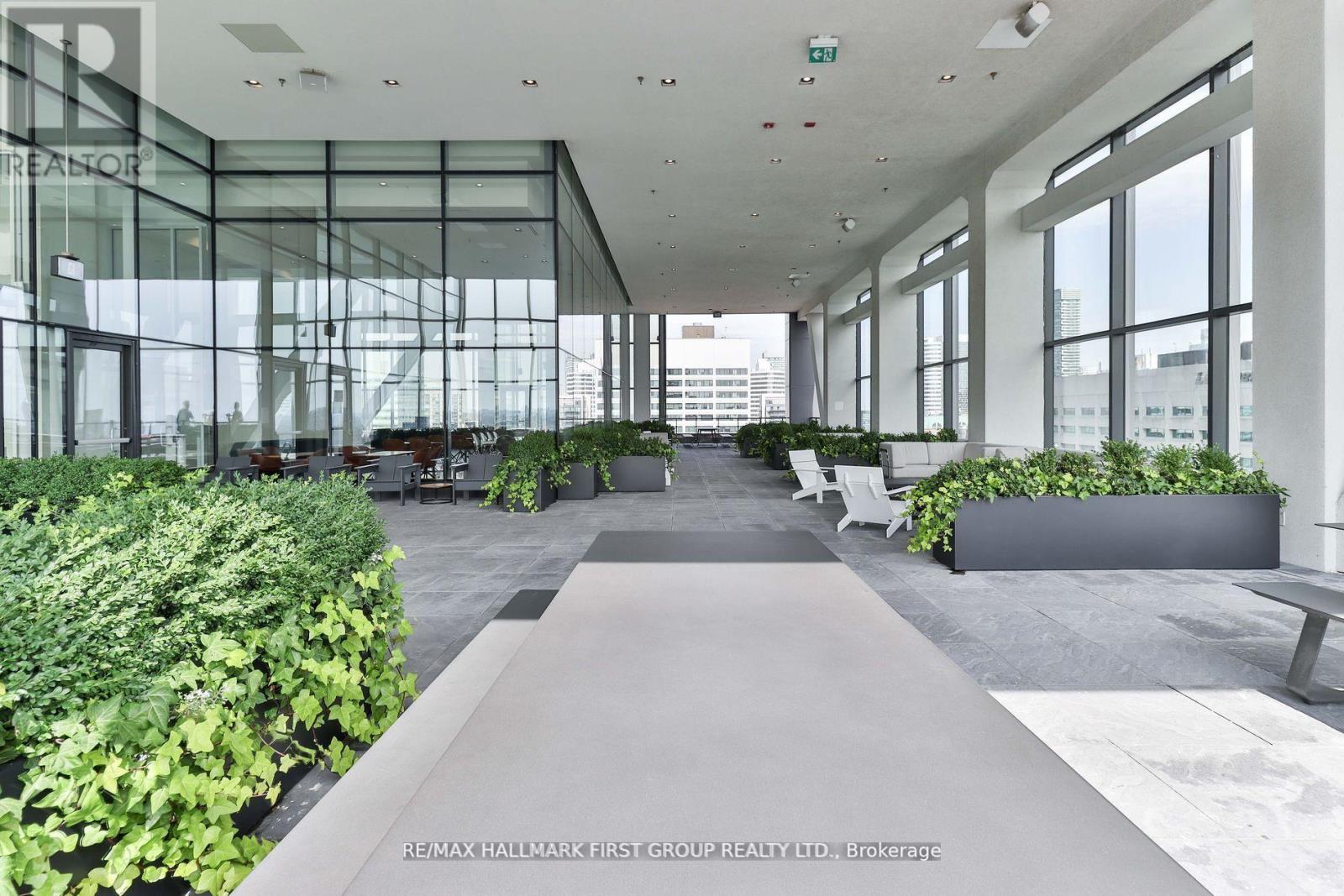 2402 - 488 University Avenue, Toronto, Ontario  M5G 0C1 - Photo 29 - C12574404