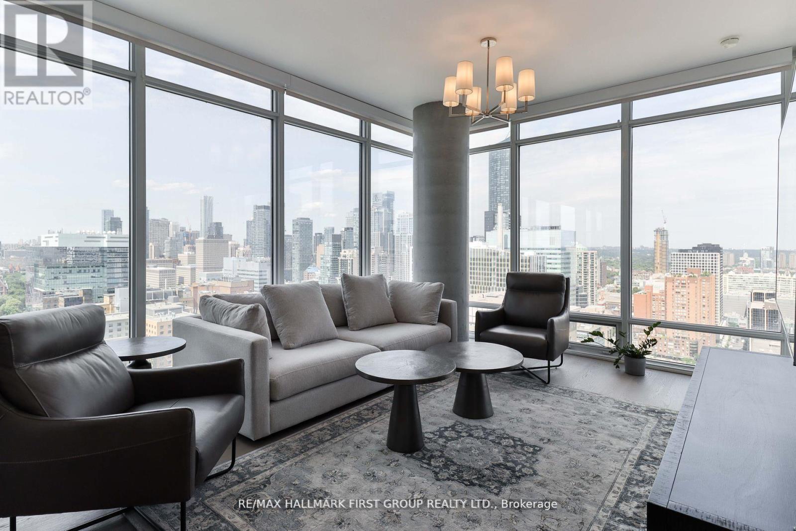 2402 - 488 University Avenue, Toronto, Ontario  M5G 0C1 - Photo 9 - C12574404