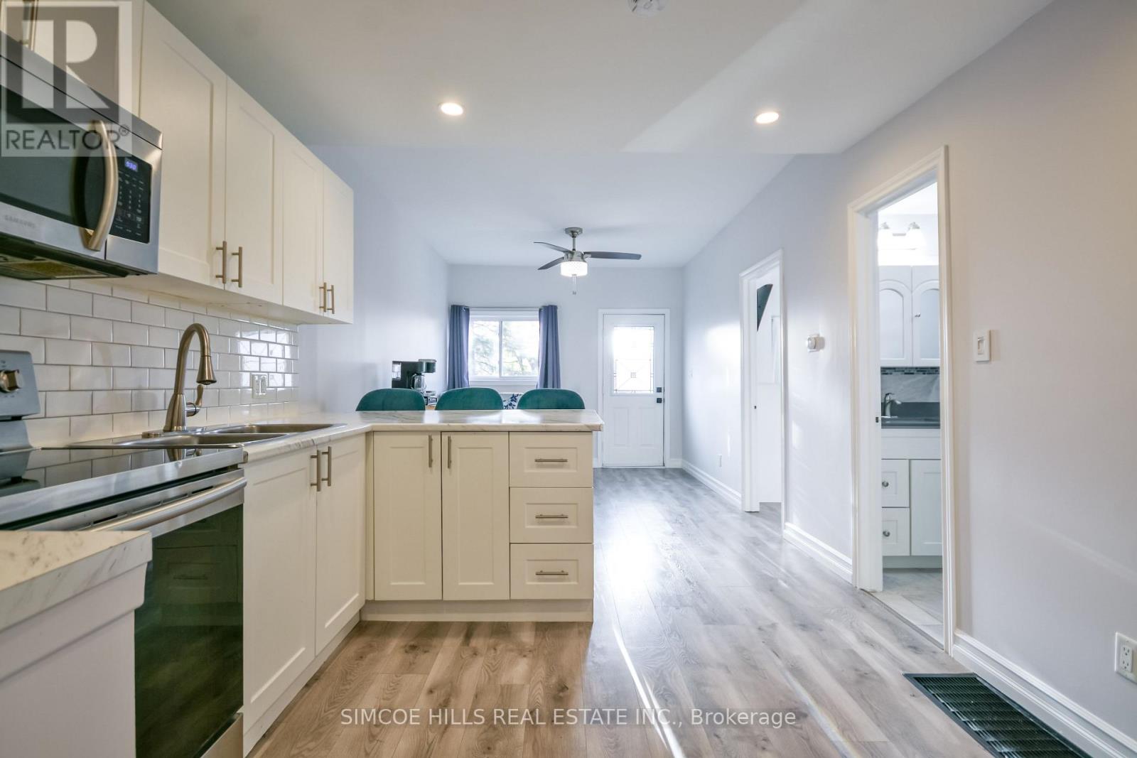 134 Victoria Street, Orillia, Ontario  L3V 2W2 - Photo 5 - S12574230