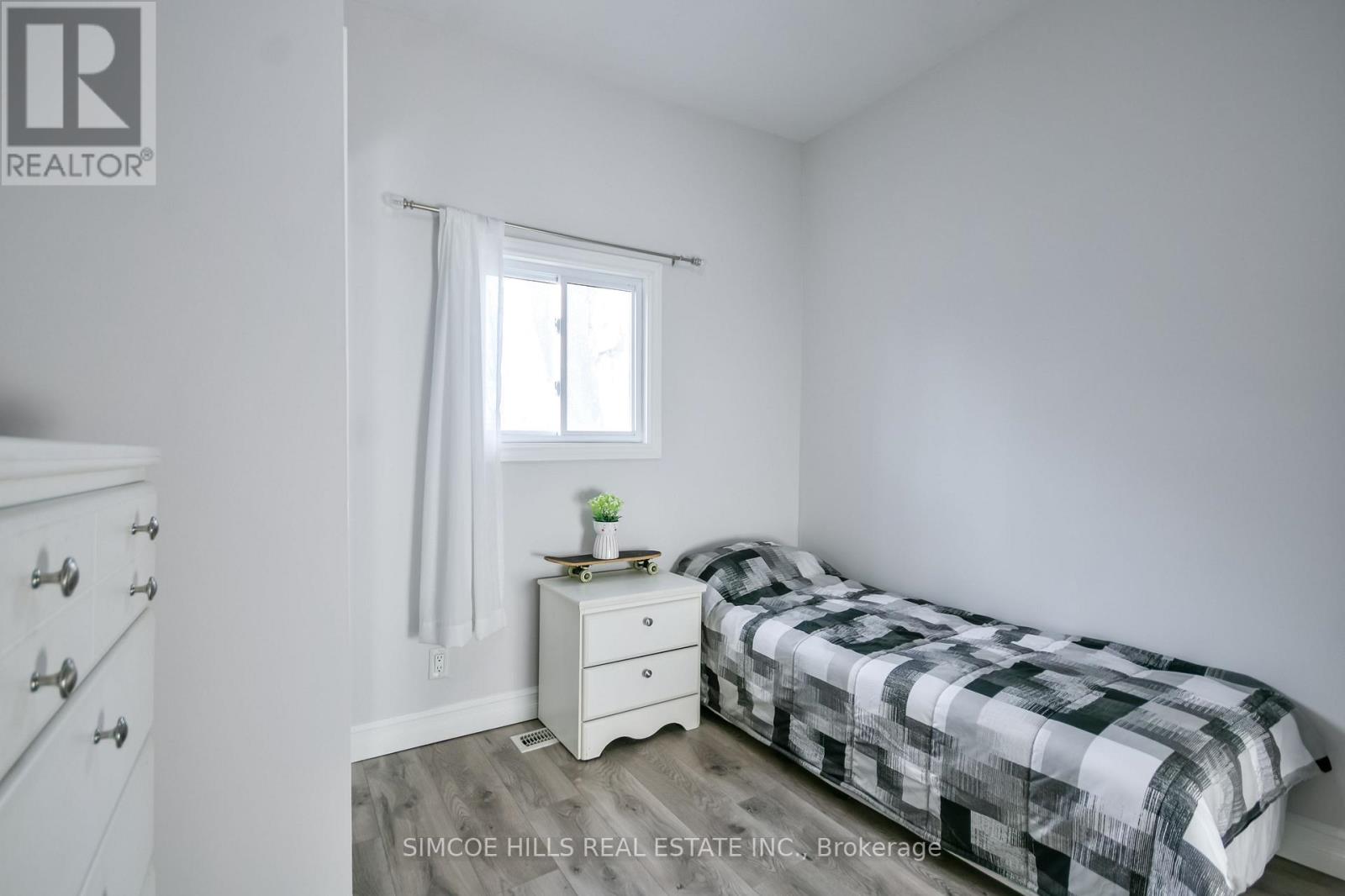 134 Victoria Street, Orillia, Ontario  L3V 2W2 - Photo 8 - S12574230