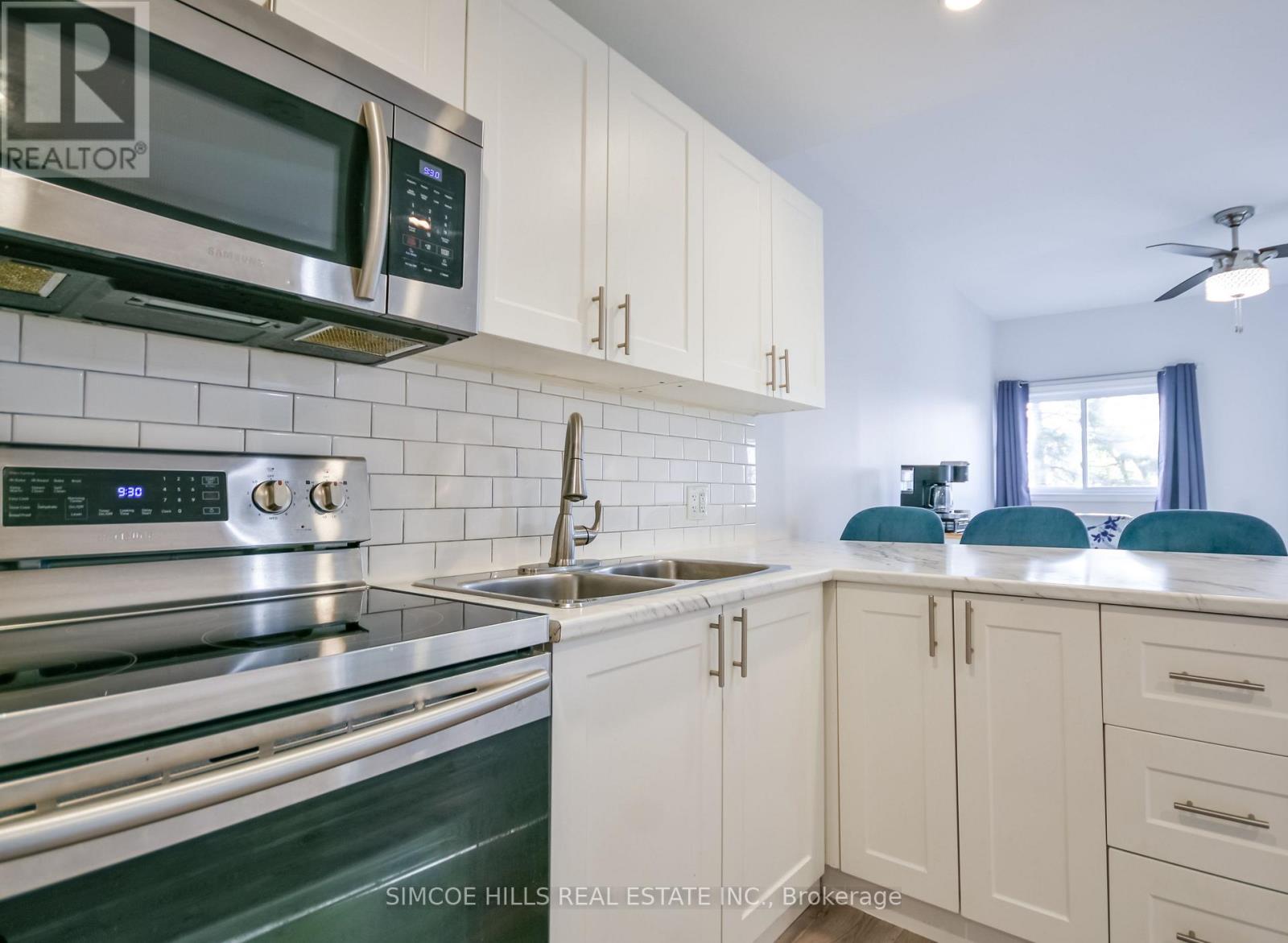 134 Victoria Street, Orillia, Ontario  L3V 2W2 - Photo 9 - S12574230