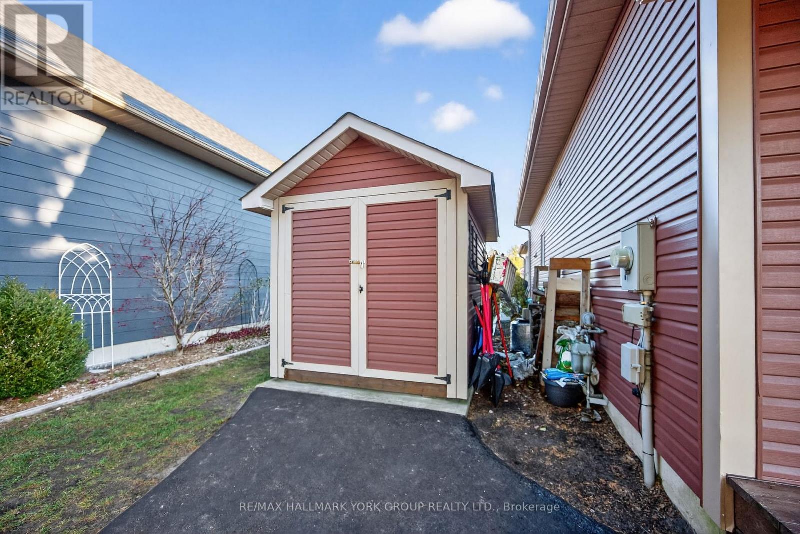 41 Madawaska Trail, Wasaga Beach, Ontario  L9Z 1X7 - Photo 30 - S12574264