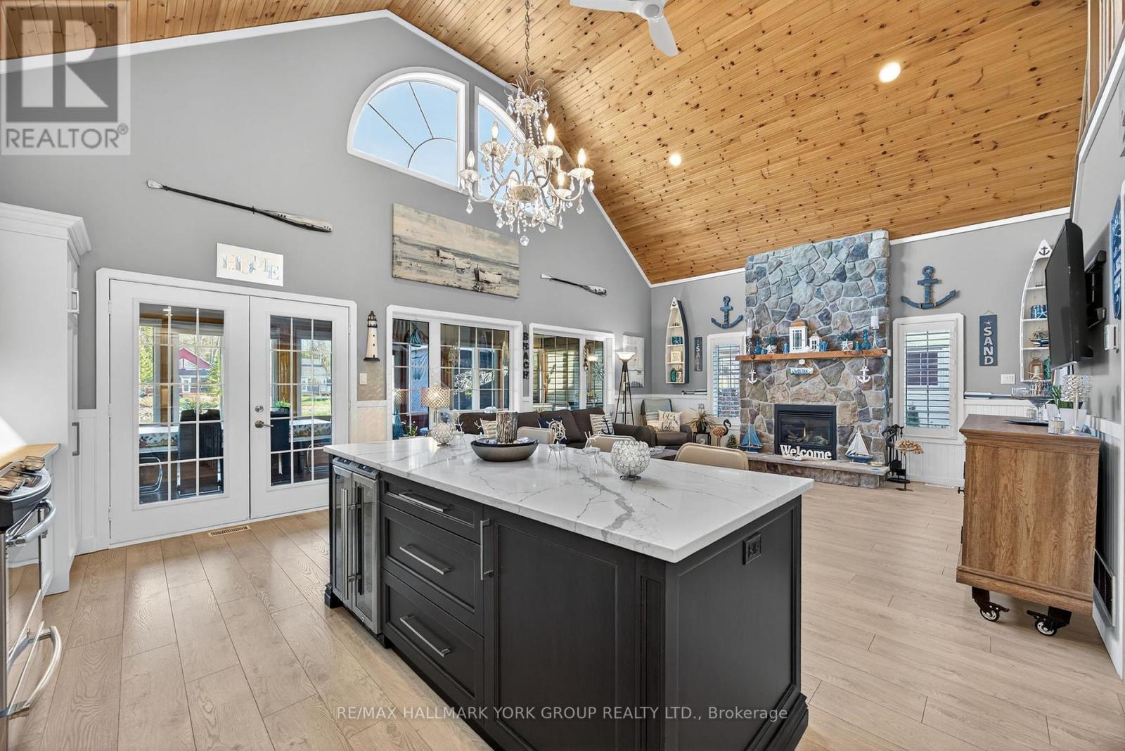 41 Madawaska Trail, Wasaga Beach, Ontario  L9Z 1X7 - Photo 9 - S12574264