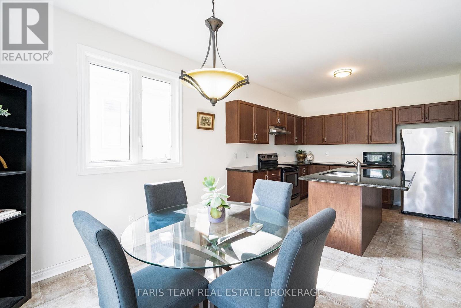 83 White Sands Way, Wasaga Beach, Ontario  L9Z 0E1 - Photo 10 - S12574282