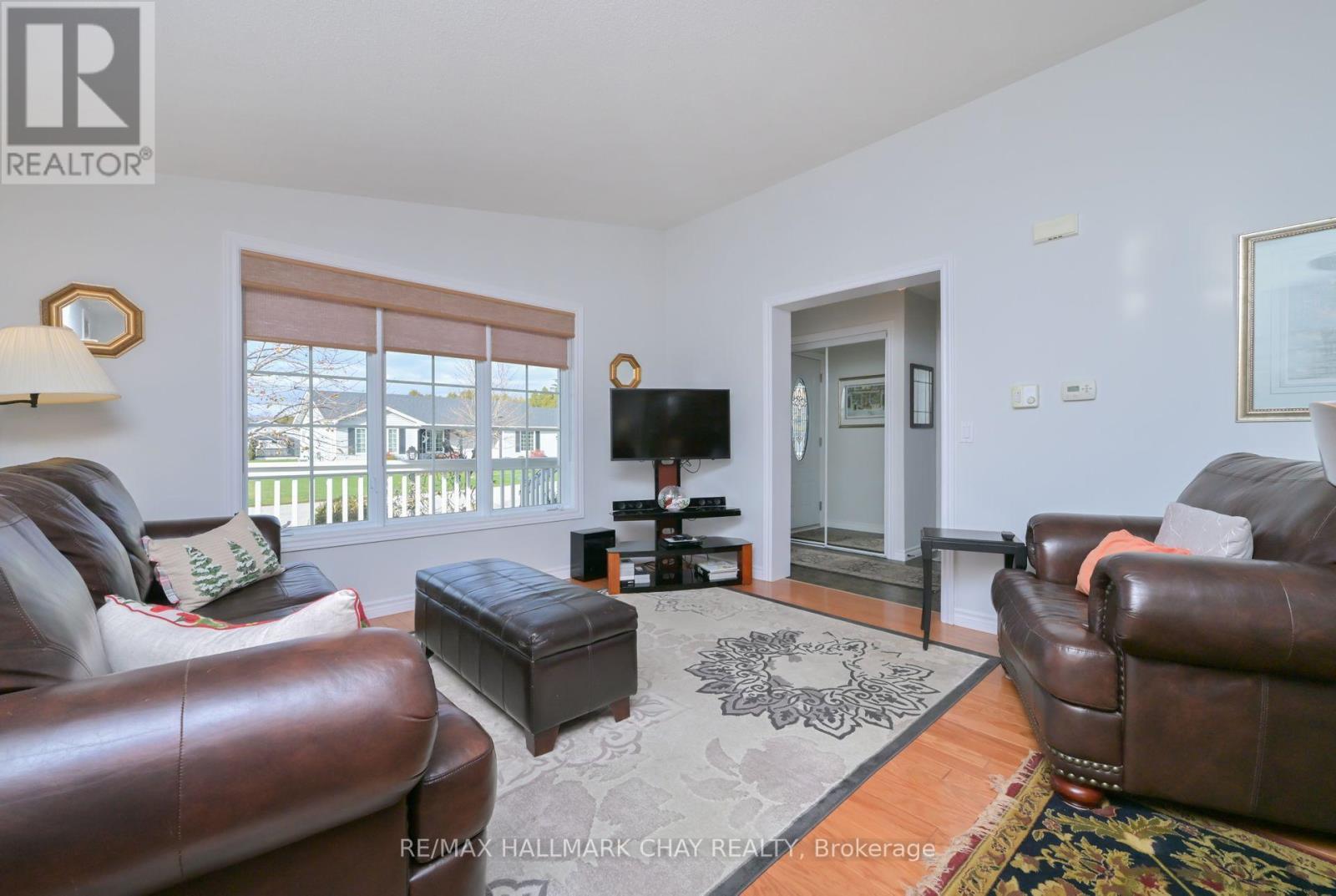 38 Kentucky Avenue S, Wasaga Beach, Ontario  L9Z 3A8 - Photo 19 - S12574298