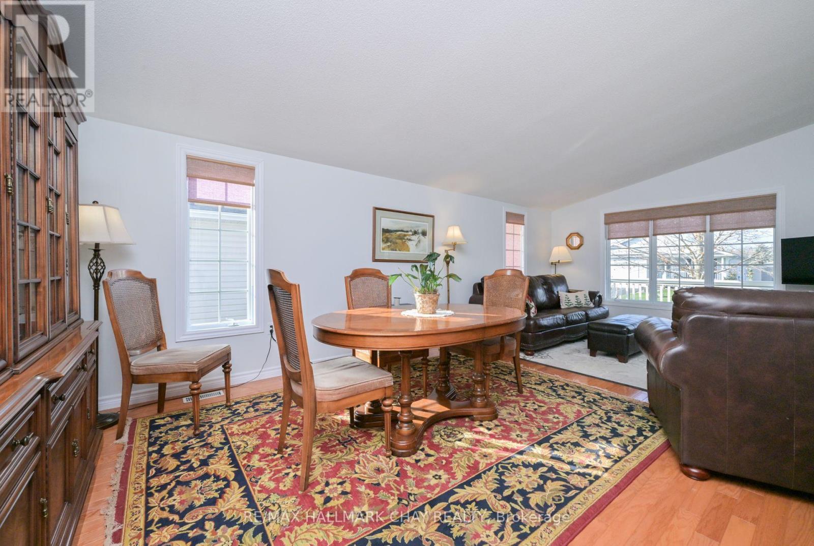 38 Kentucky Avenue S, Wasaga Beach, Ontario  L9Z 3A8 - Photo 21 - S12574298