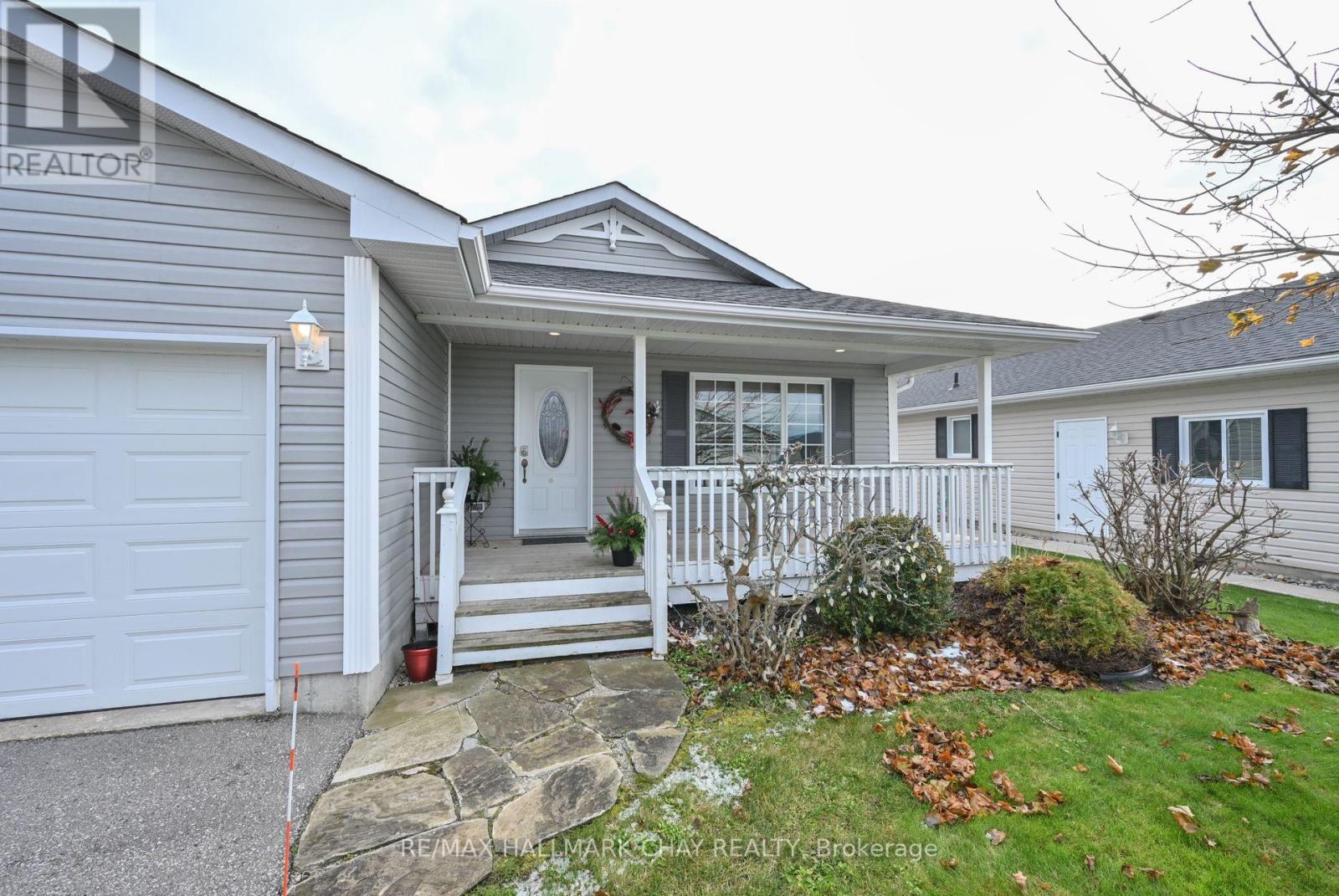 38 Kentucky Avenue S, Wasaga Beach, Ontario  L9Z 3A8 - Photo 3 - S12574298