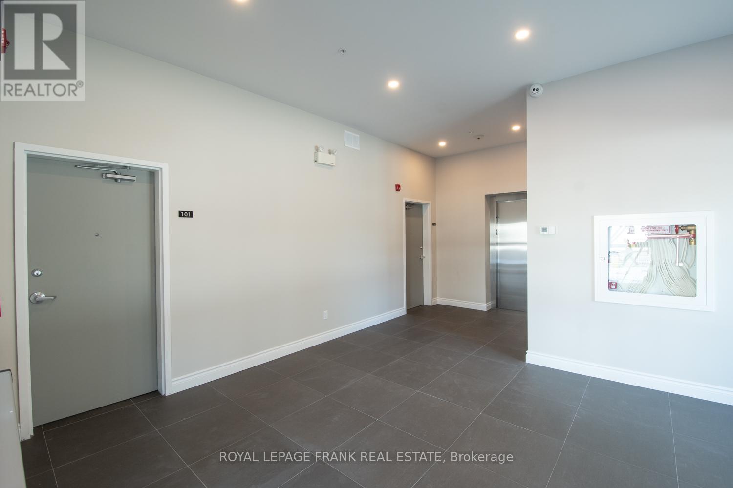 143 Bloor Street W, Oshawa, Ontario  L1J 1P5 - Photo 5 - E12574544