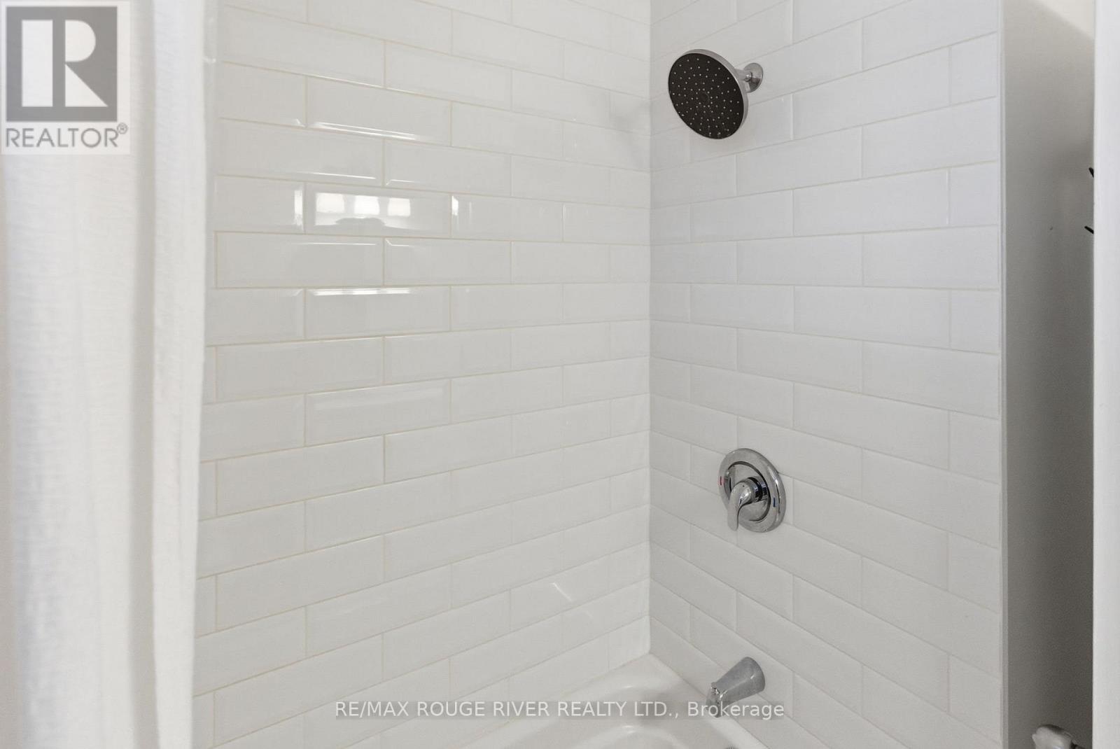 120 Bowman Avenue, Whitby, Ontario  L1N 3T6 - Photo 31 - E12574554