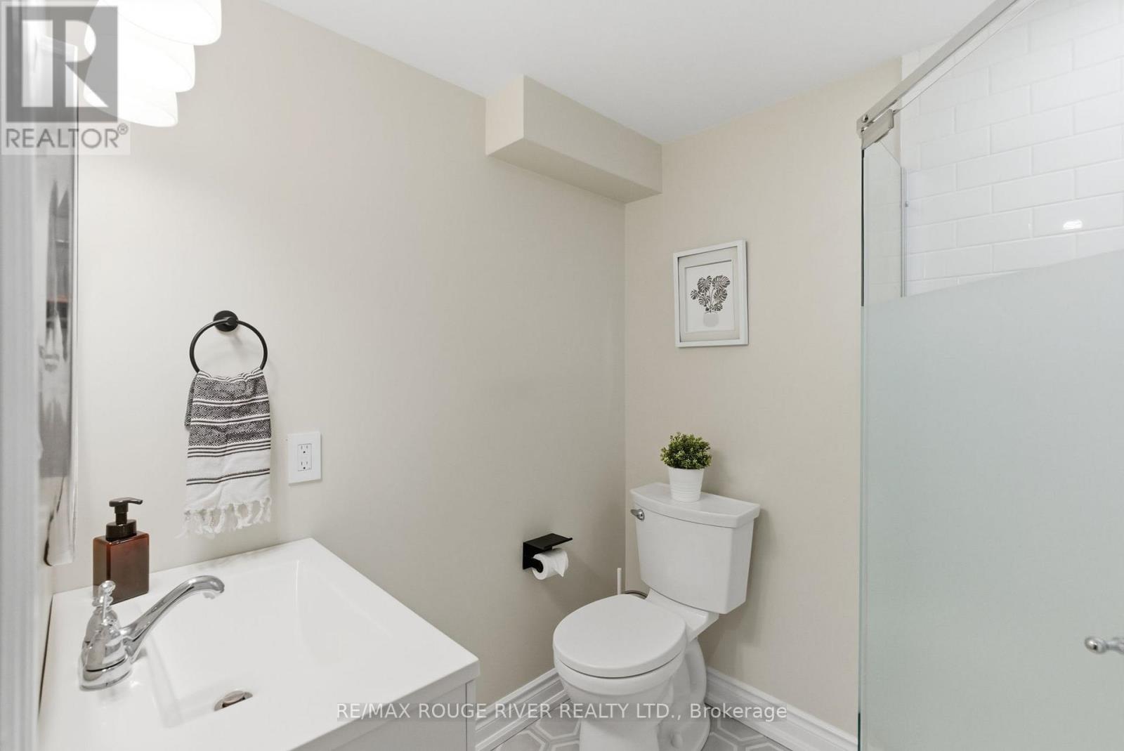 120 Bowman Avenue, Whitby, Ontario  L1N 3T6 - Photo 37 - E12574554