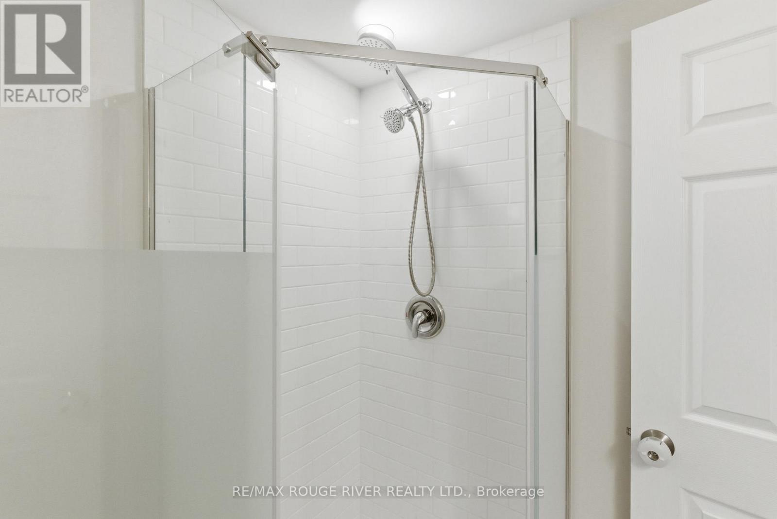 120 Bowman Avenue, Whitby, Ontario  L1N 3T6 - Photo 38 - E12574554