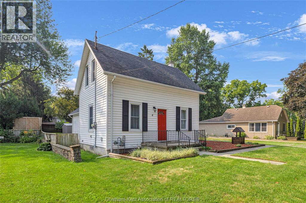 4 Oak Street, Ridgetown, Ontario  N0P 2C0 - Photo 3 - 25025312