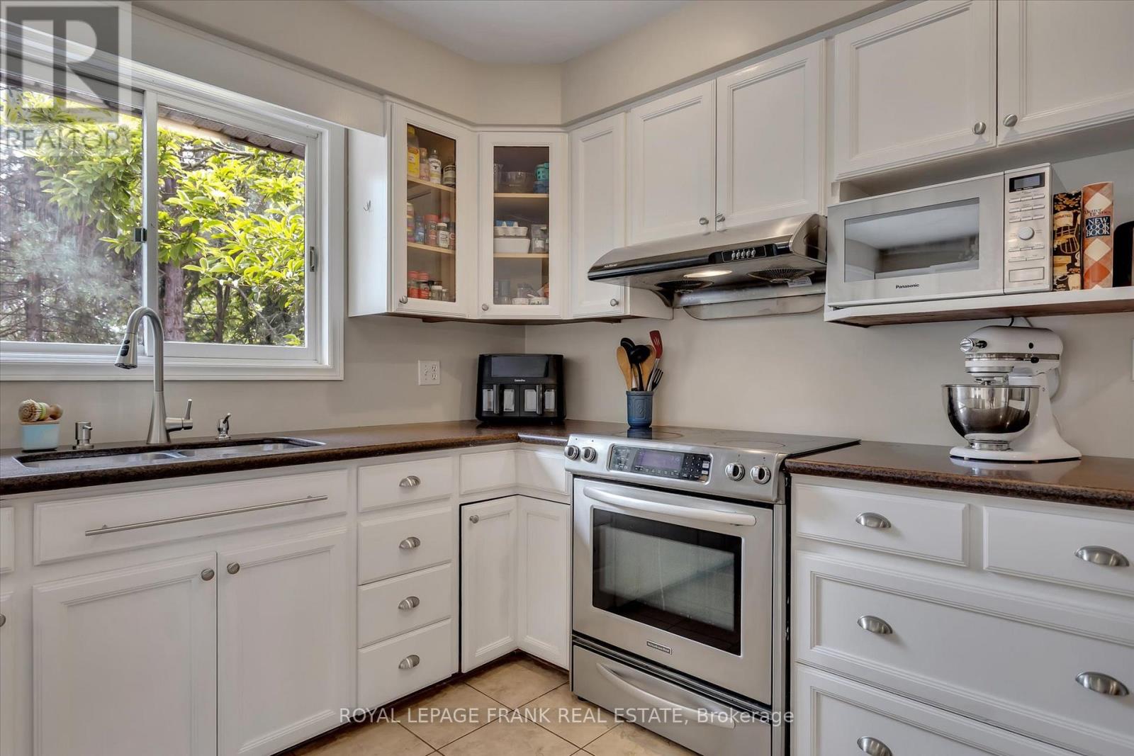 1887 Campbell Avenue, Cavan Monaghan, Ontario  K9J 0E5 - Photo 14 - X12574434