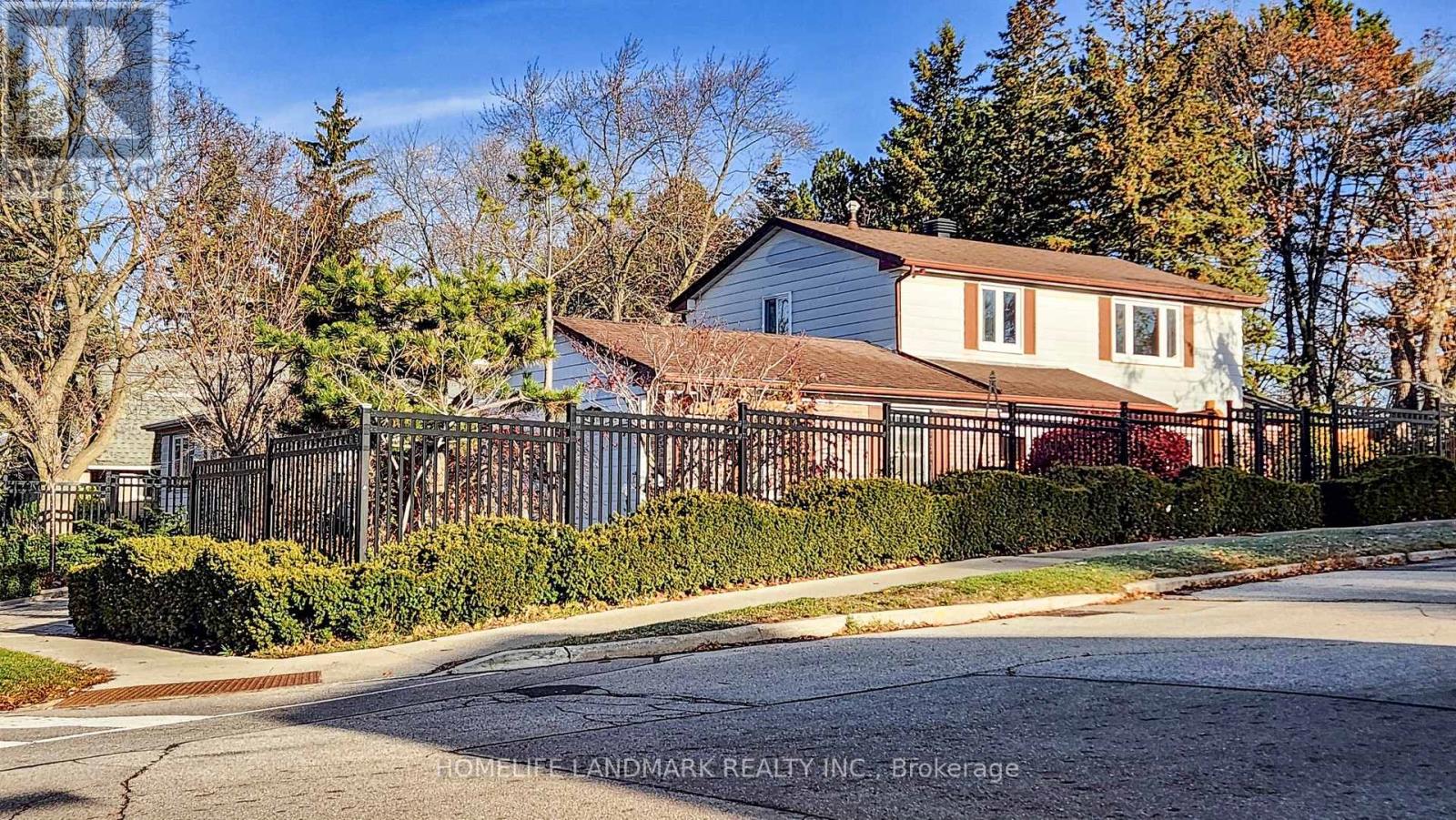 88 Cherrystone Drive, Toronto, Ontario  M2H 1S1 - Photo 3 - C12573972