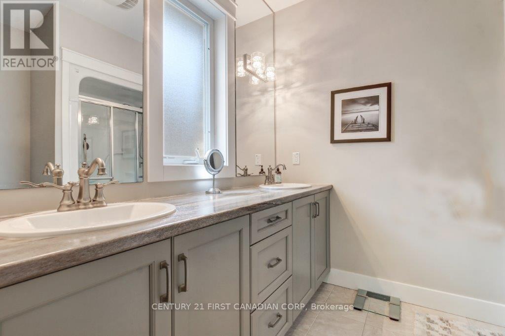 19 St.andrews Drive, St. Thomas, Ontario  N5R 0G4 - Photo 21 - X12574344