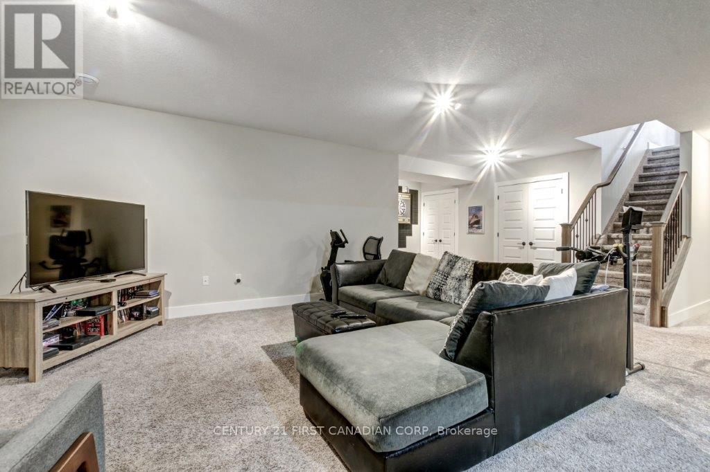 19 St.andrews Drive, St. Thomas, Ontario  N5R 0G4 - Photo 26 - X12574344