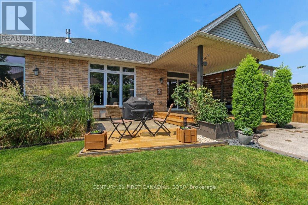 19 St.andrews Drive, St. Thomas, Ontario  N5R 0G4 - Photo 34 - X12574344