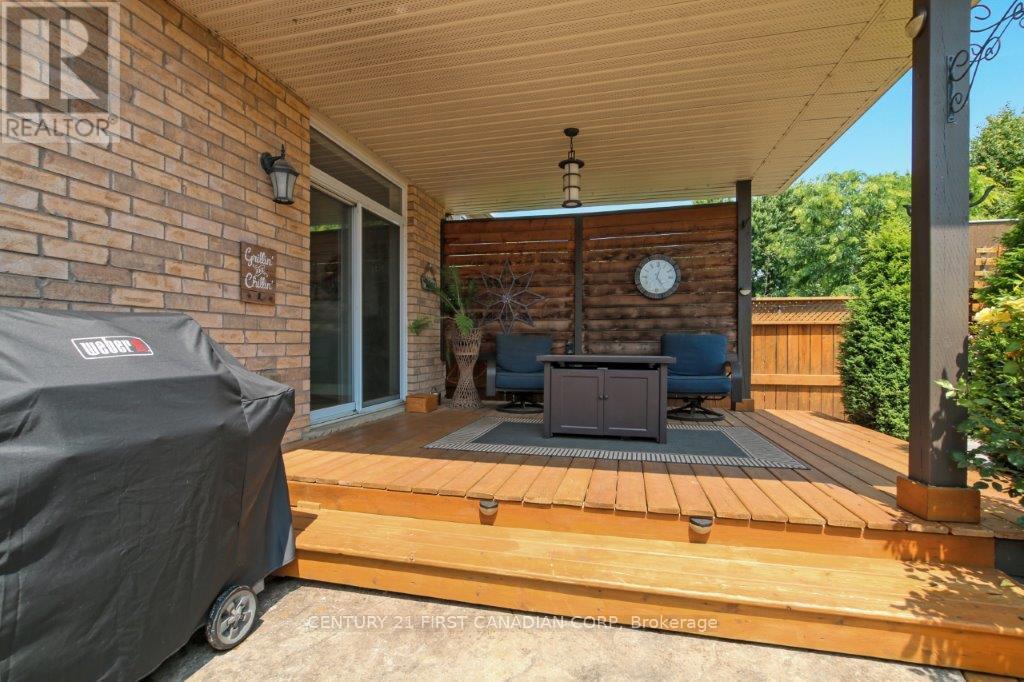 19 St.andrews Drive, St. Thomas, Ontario  N5R 0G4 - Photo 35 - X12574344