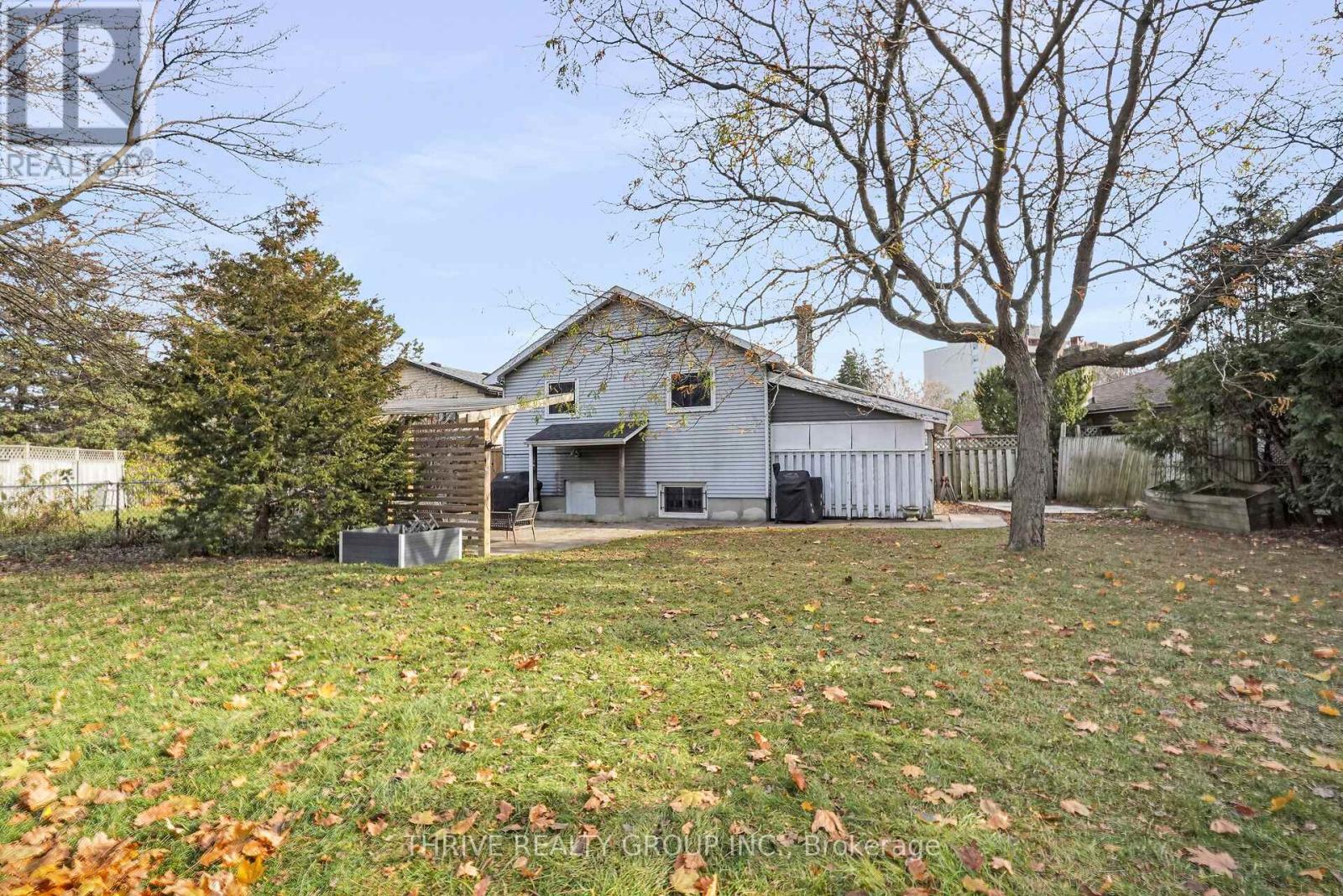 39 Dundee Court, London South, Ontario  N6C 5E4 - Photo 40 - X12574560