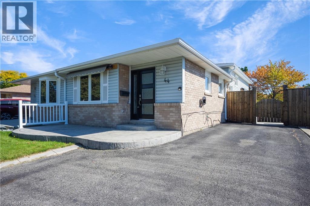 44 MARBLEHEAD Crescent, brampton, Ontario