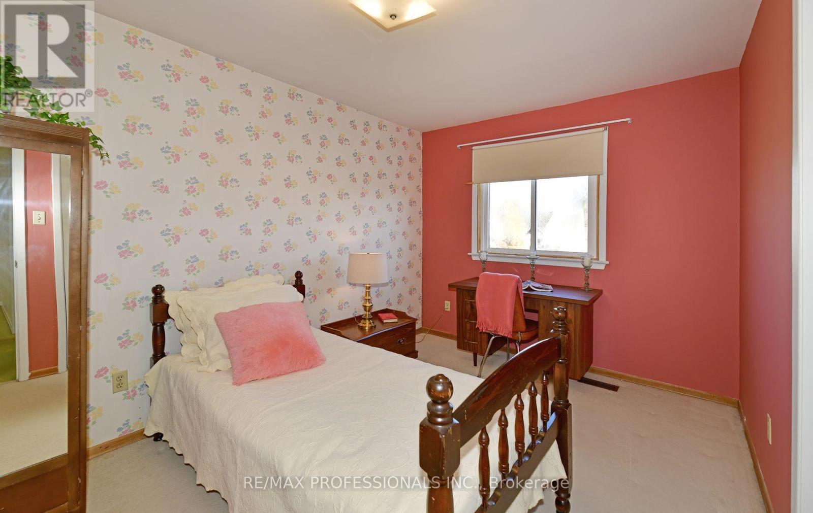 2326 Dorothea Court, Mississauga, Ontario  L5B 2B7 - Photo 26 - W12574194