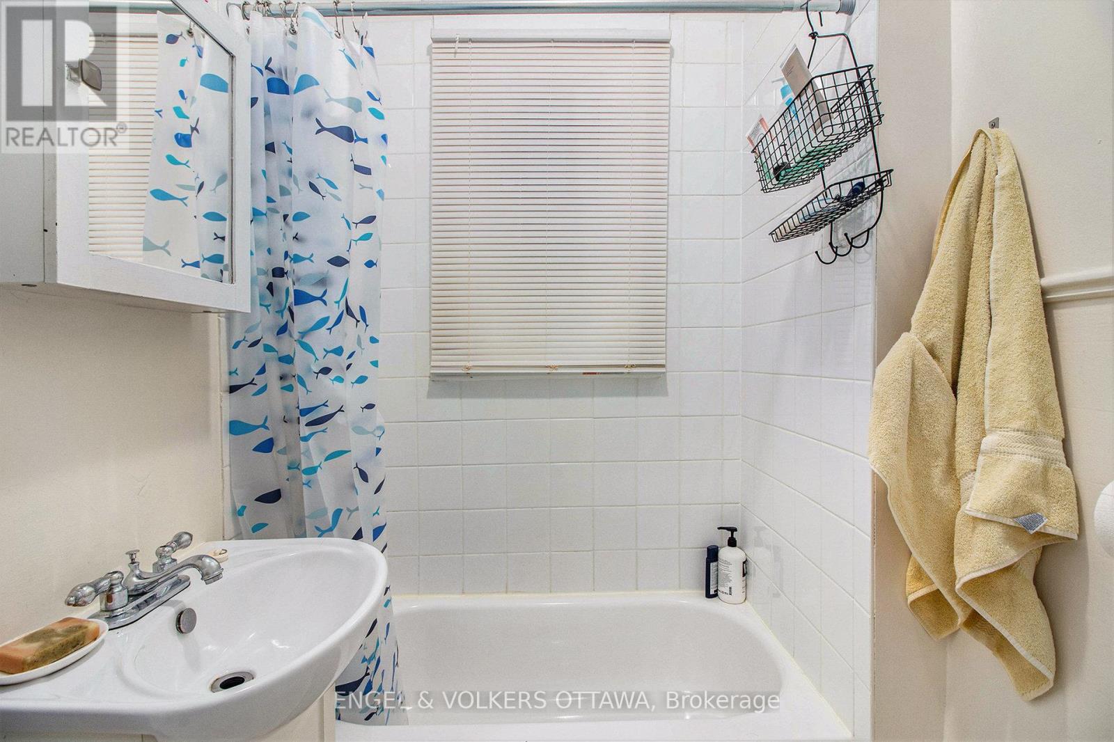 1 - 170 Ivy Crescent, Ottawa, Ontario  K1M 1X6 - Photo 10 - X12574376