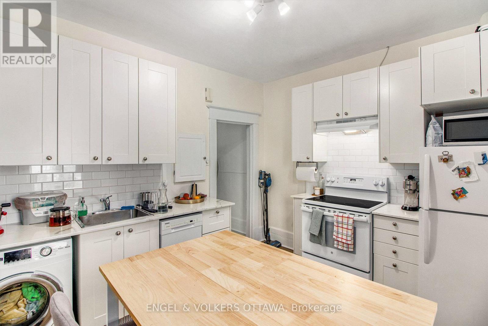 1 - 170 Ivy Crescent, Ottawa, Ontario  K1M 1X6 - Photo 5 - X12574376