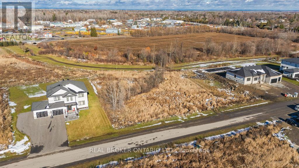 6810 Still Meadow Way, Ottawa, Ontario  K4P 0G7 - Photo 10 - X12574446