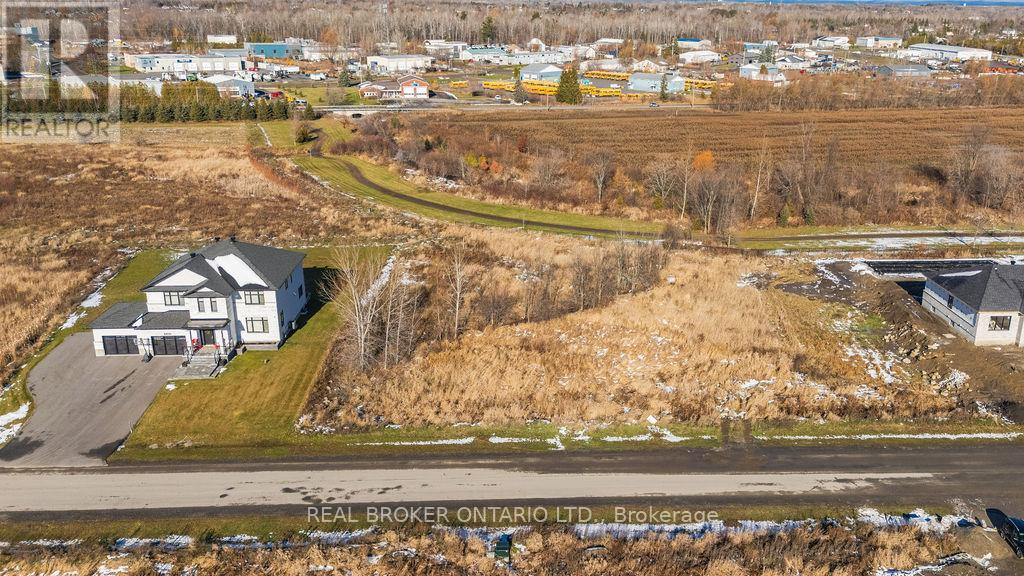 6810 Still Meadow Way, Ottawa, Ontario  K4P 0G7 - Photo 5 - X12574446