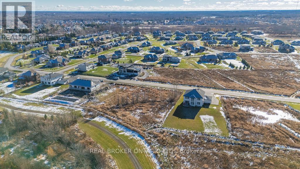 6810 Still Meadow Way, Ottawa, Ontario  K4P 0G7 - Photo 7 - X12574446