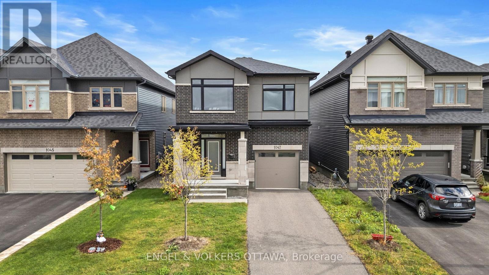 1047 Hydrangea Avenue, Ottawa, Ontario  K4M 0L5 - Photo 1 - X12574478