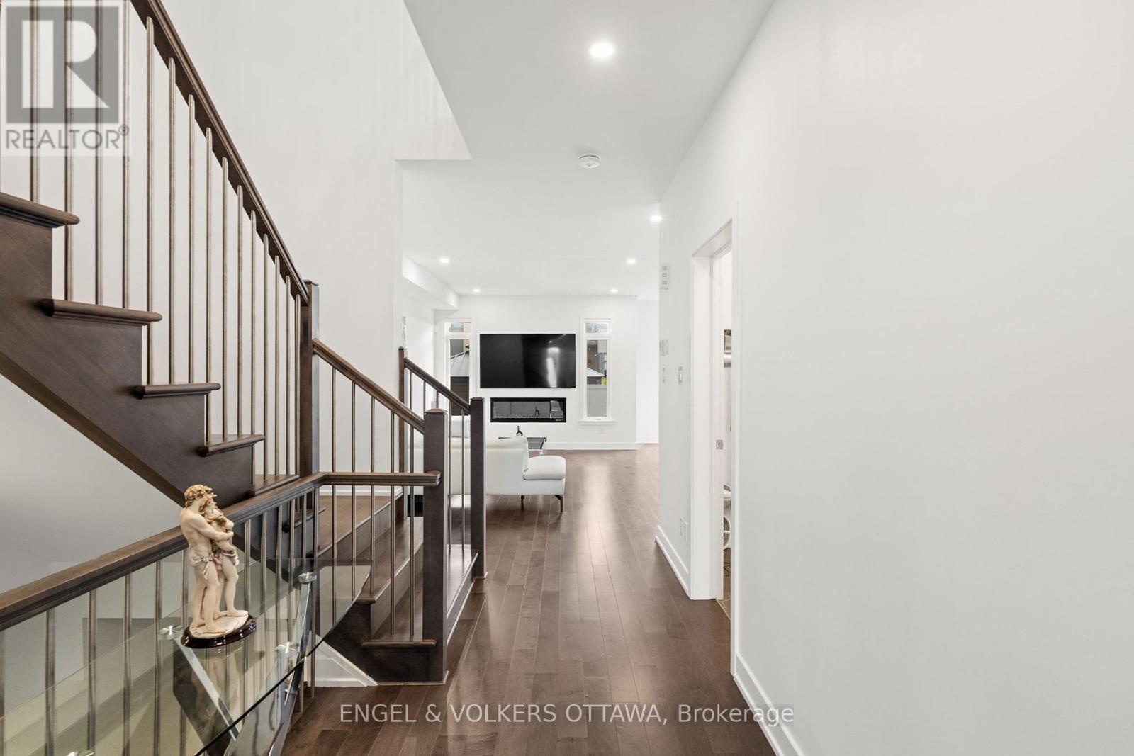 1047 Hydrangea Avenue, Ottawa, Ontario  K4M 0L5 - Photo 6 - X12574478