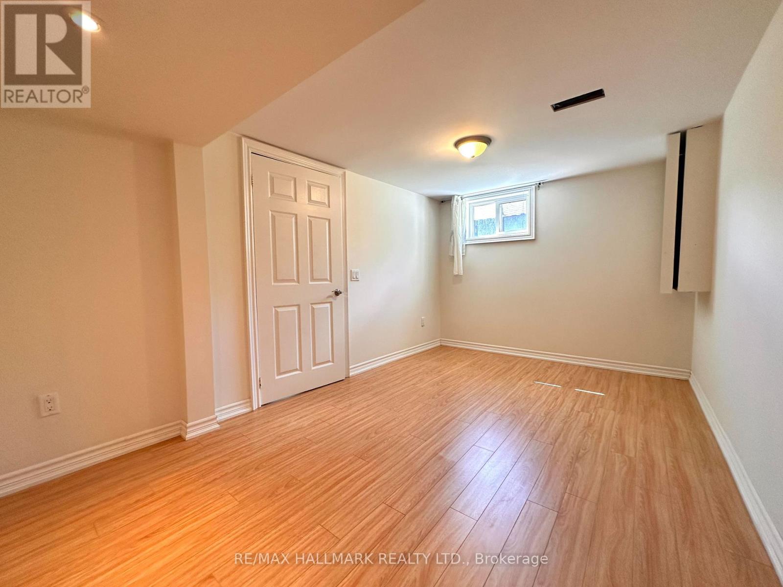 1198 Ingledene Drive, Oakville, Ontario  L6H 2H9 - Photo 23 - W12574216