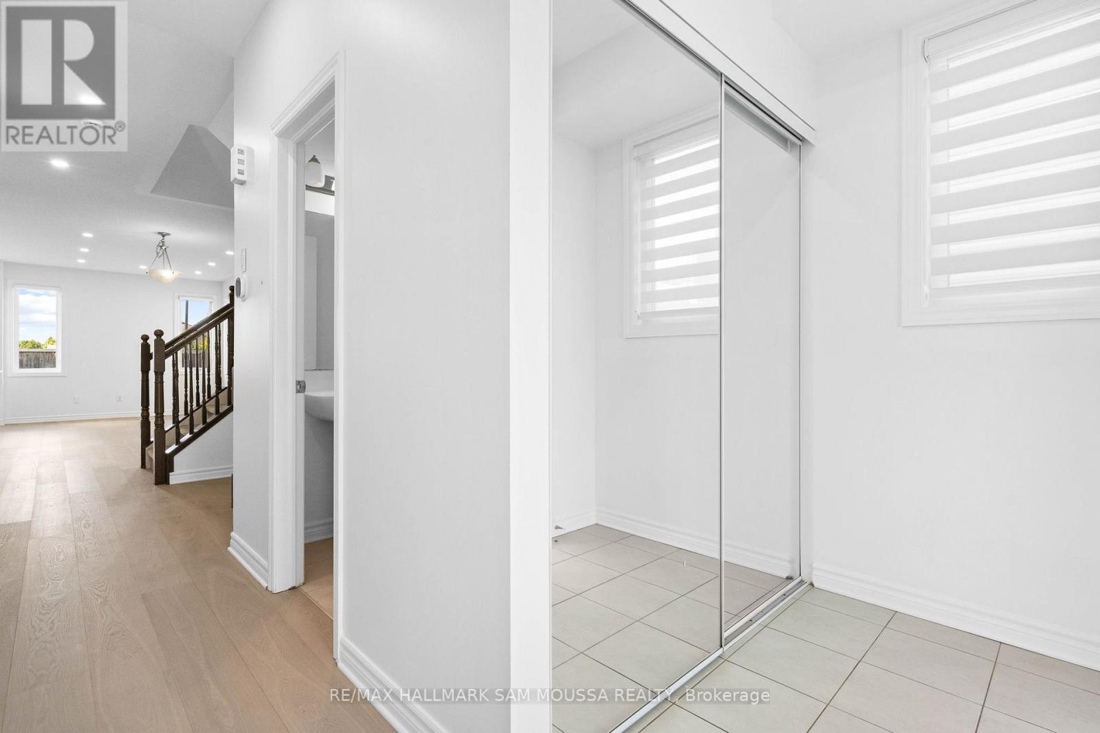 2477 Waterlilly Way, Ottawa, Ontario  K2J 6M3 - Photo 5 - X12574506