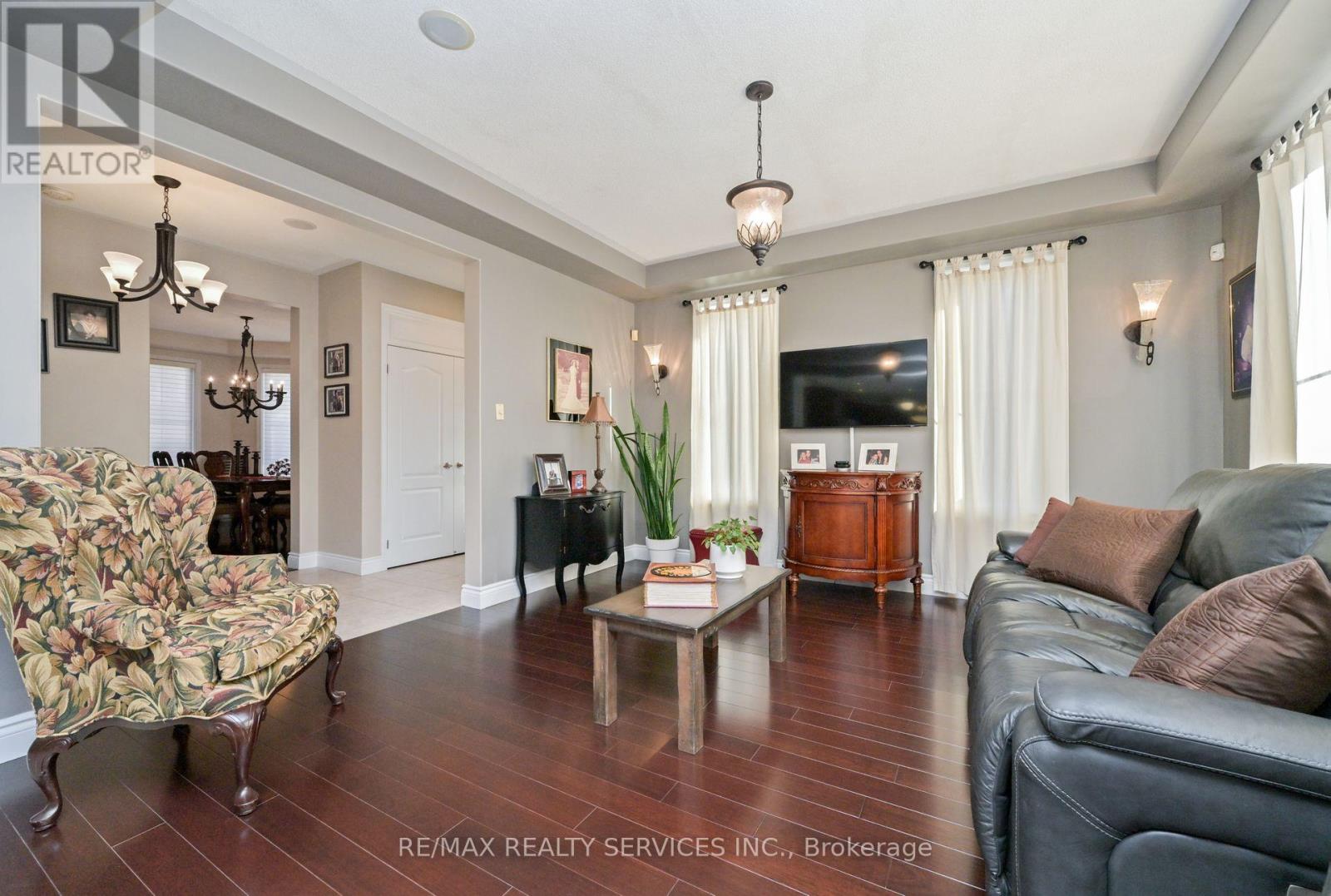 876 Challinor Terrace, Milton, Ontario  L9T 7V6 - Photo 11 - W12574242