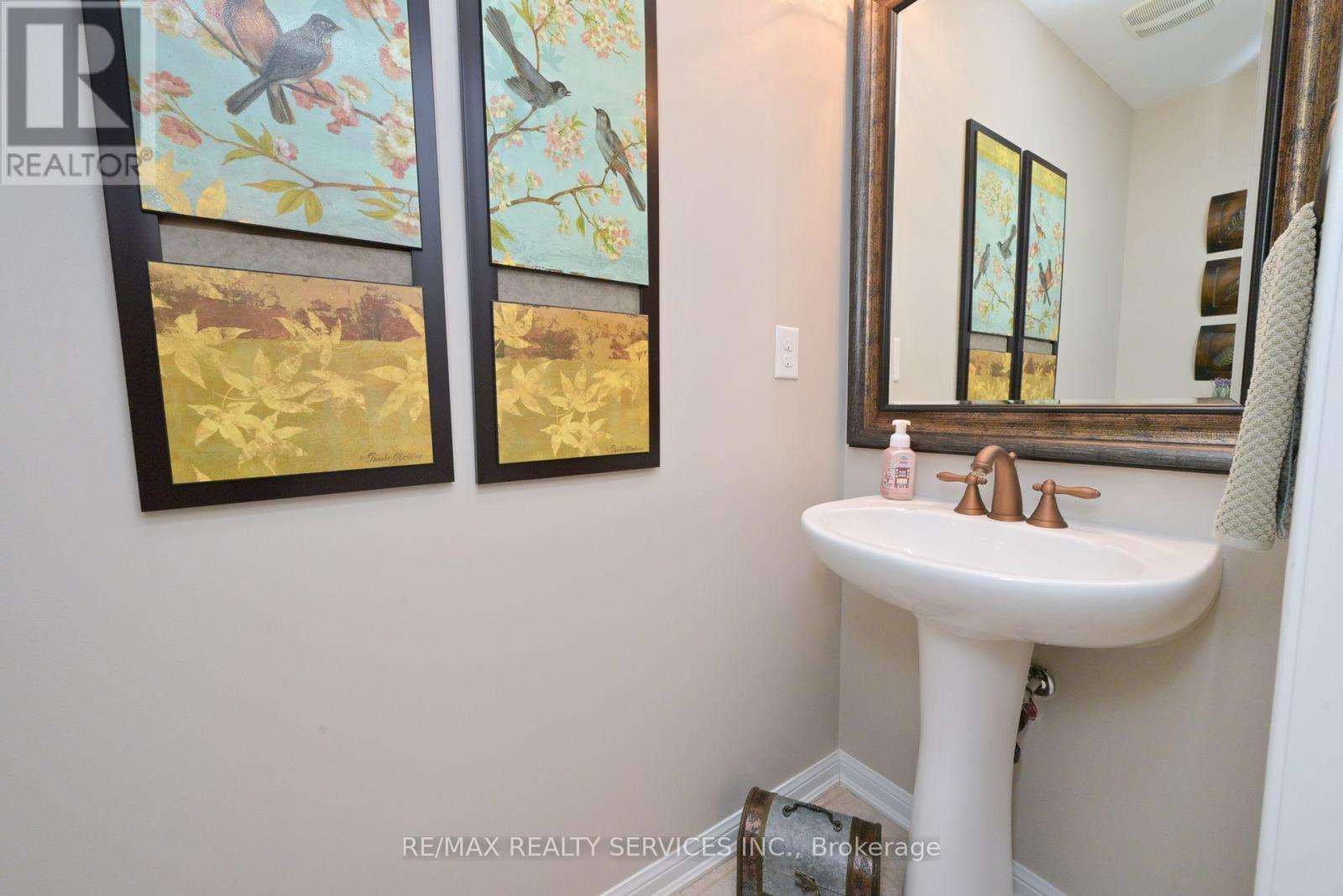 876 Challinor Terrace, Milton, Ontario  L9T 7V6 - Photo 14 - W12574242