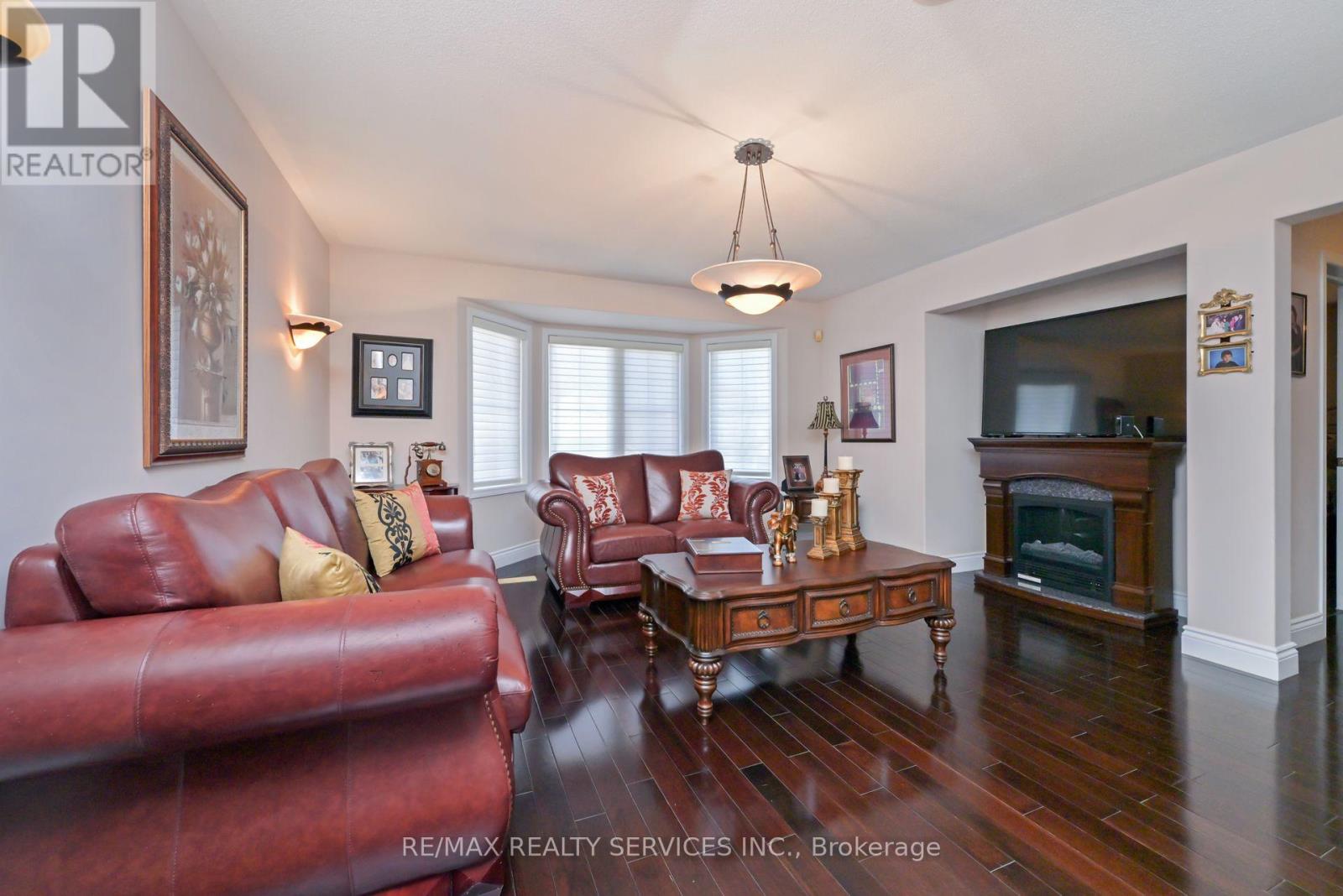 876 Challinor Terrace, Milton, Ontario  L9T 7V6 - Photo 17 - W12574242