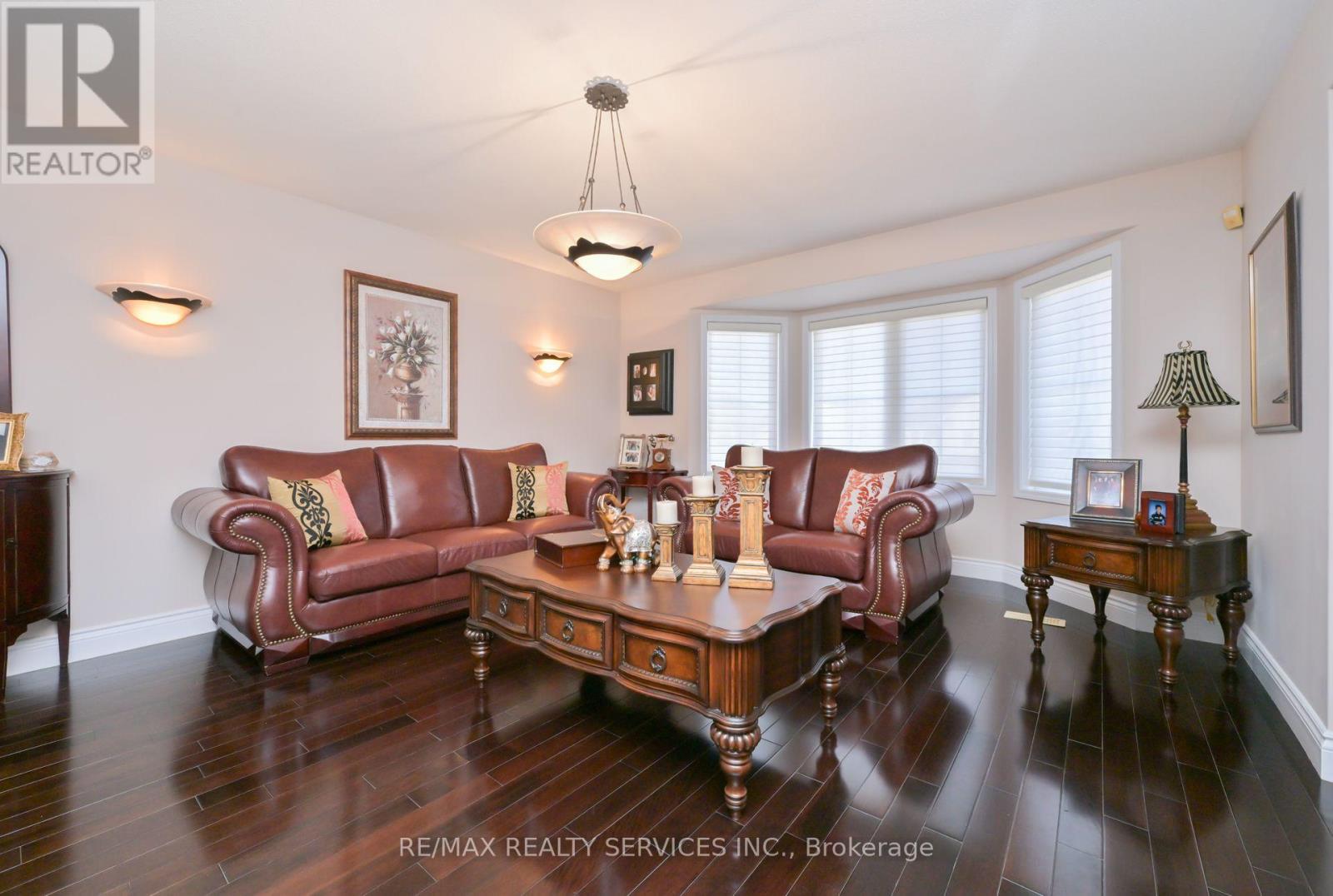 876 Challinor Terrace, Milton, Ontario  L9T 7V6 - Photo 18 - W12574242