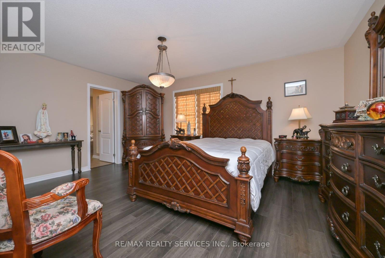 876 Challinor Terrace, Milton, Ontario  L9T 7V6 - Photo 19 - W12574242