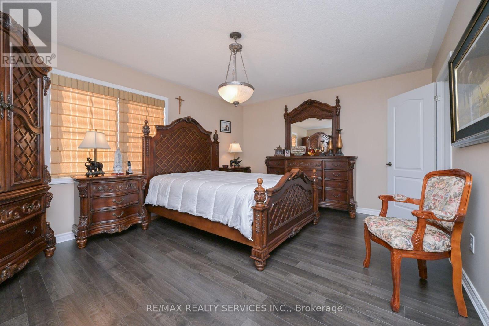 876 Challinor Terrace, Milton, Ontario  L9T 7V6 - Photo 20 - W12574242