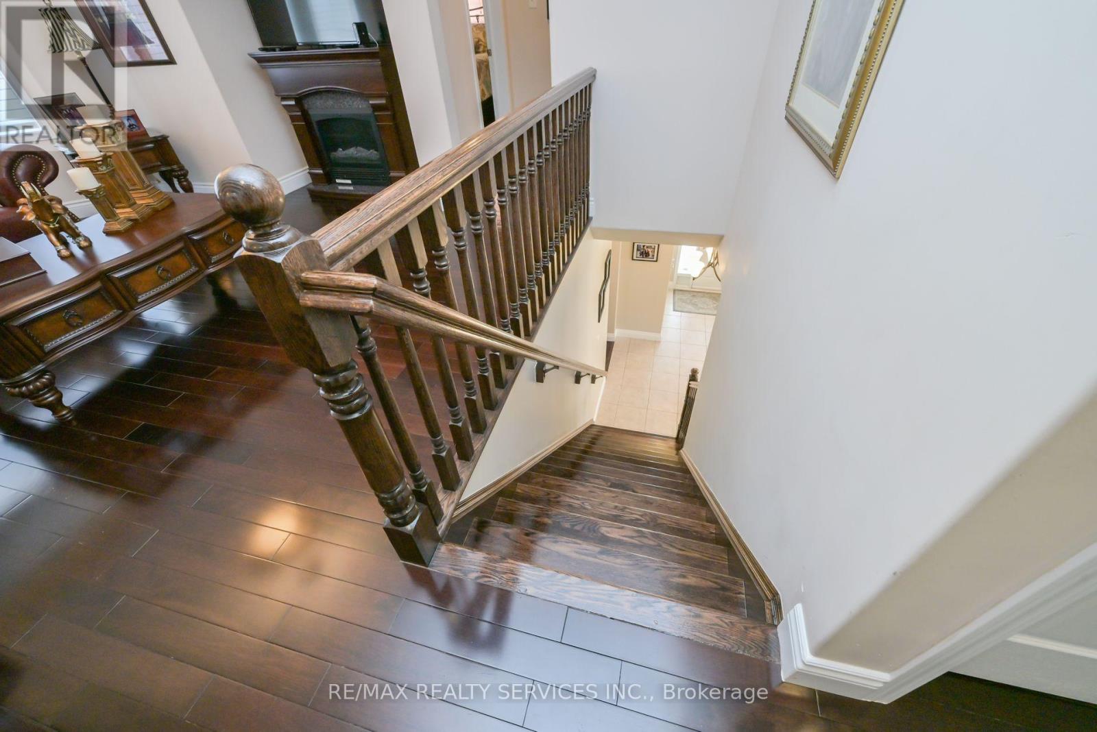 876 Challinor Terrace, Milton, Ontario  L9T 7V6 - Photo 30 - W12574242