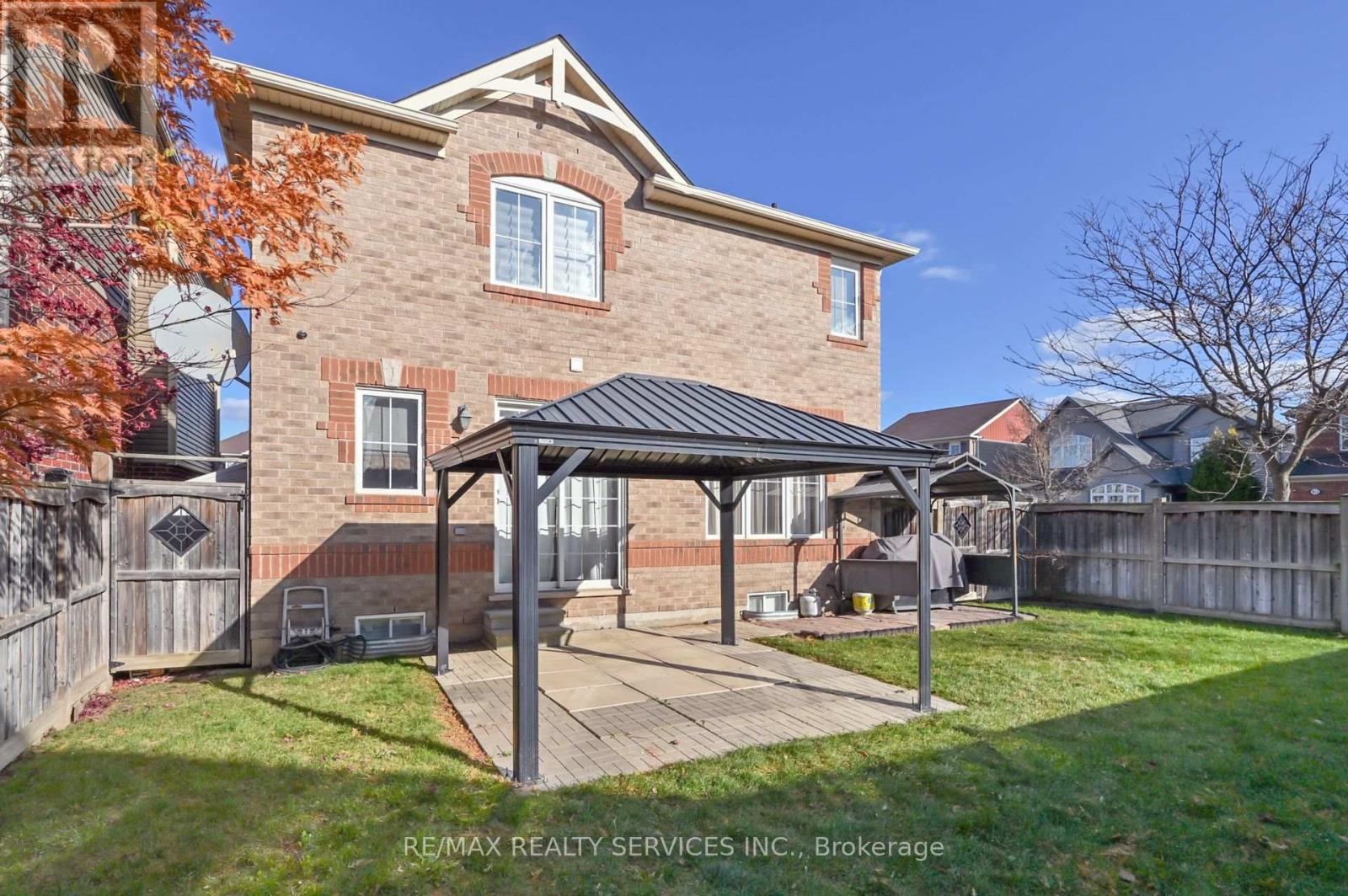 876 Challinor Terrace, Milton, Ontario  L9T 7V6 - Photo 32 - W12574242