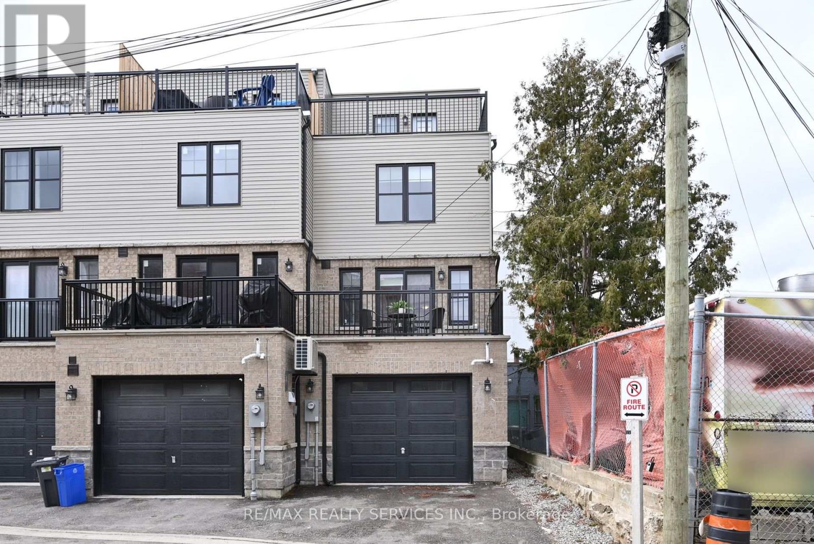7 - 2179c Weston Road, Toronto, Ontario  M9N 0B5 - Photo 4 - W12574244