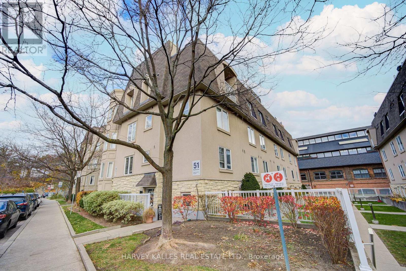 55 - 51 FOUNDRY AVENUE, Toronto, Ontario