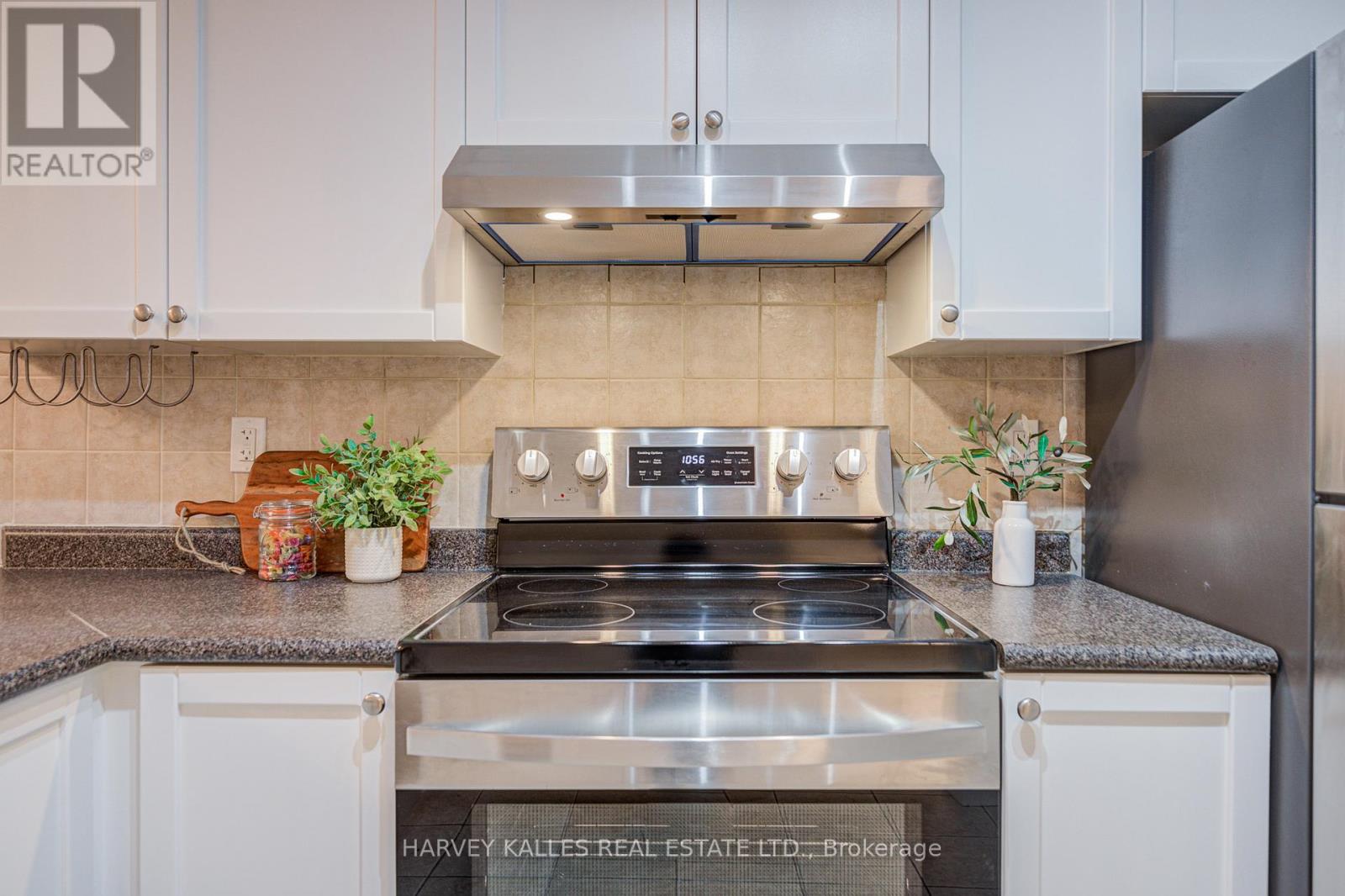 55 - 51 Foundry Avenue, Toronto, Ontario  M6H 4K7 - Photo 16 - W12574246