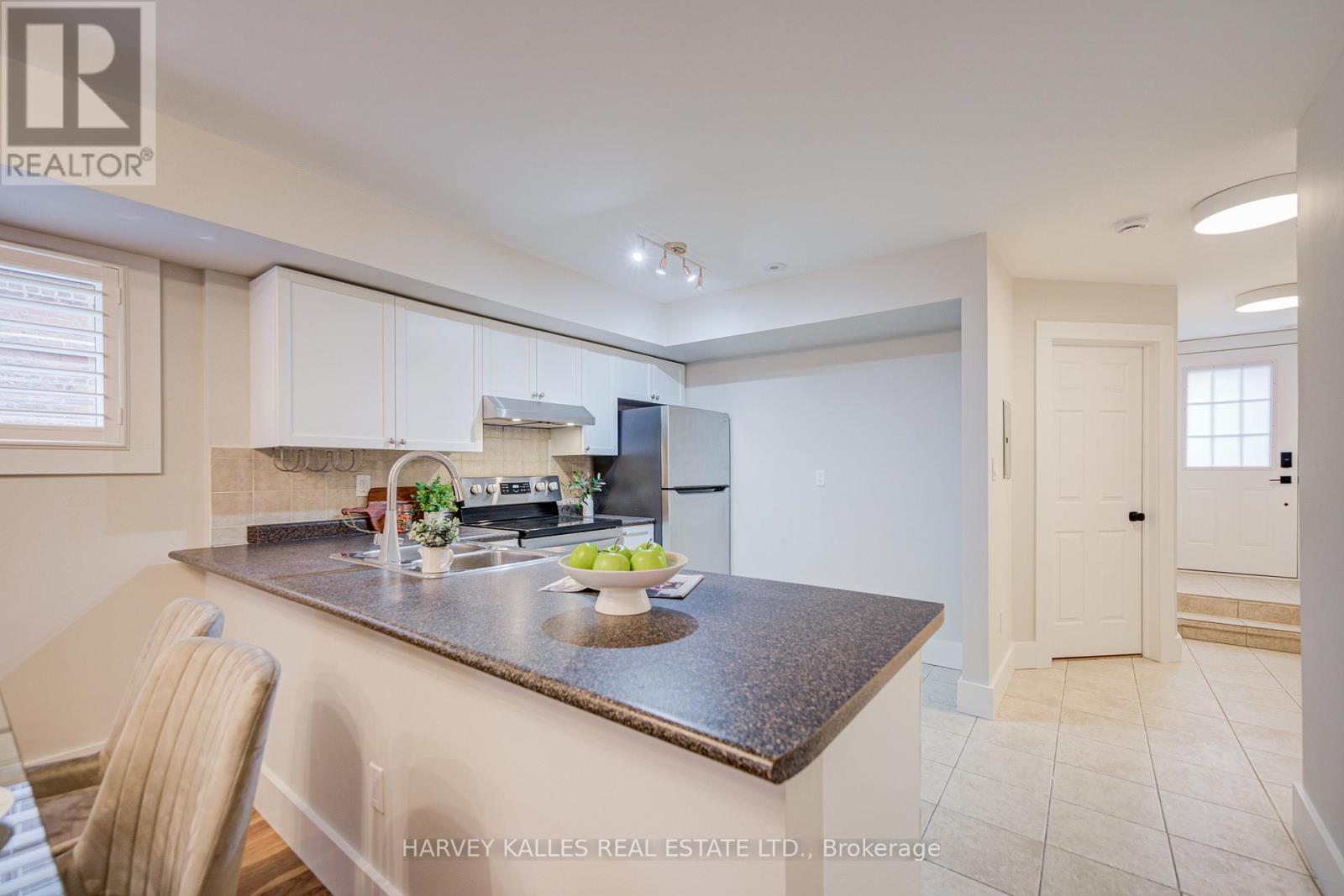 55 - 51 Foundry Avenue, Toronto, Ontario  M6H 4K7 - Photo 18 - W12574246